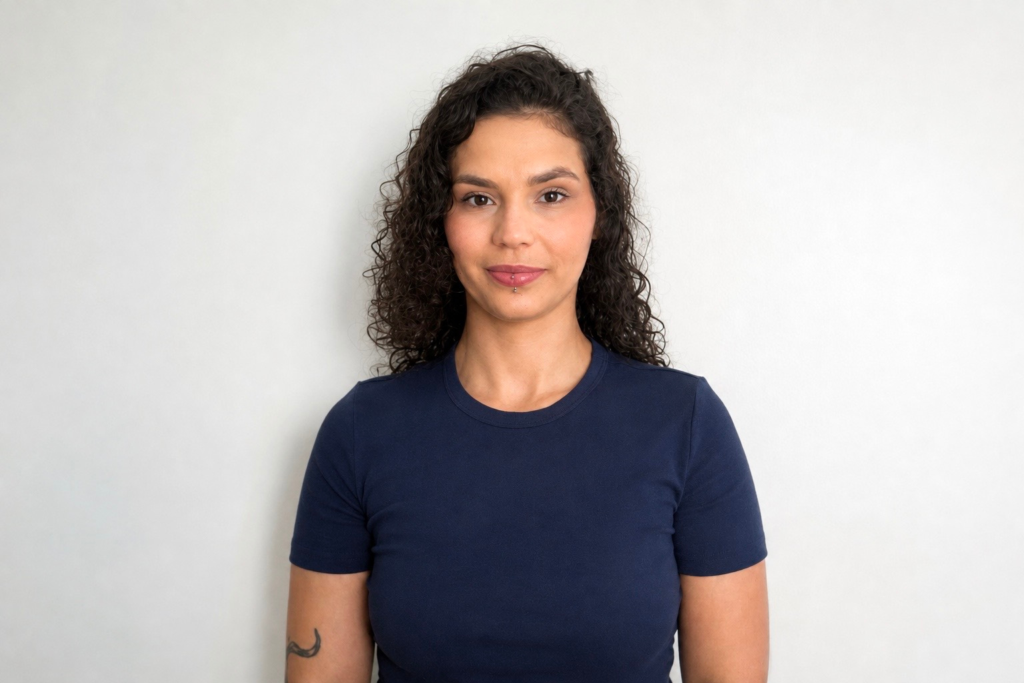 Isabella Queiros, Massage Therapist